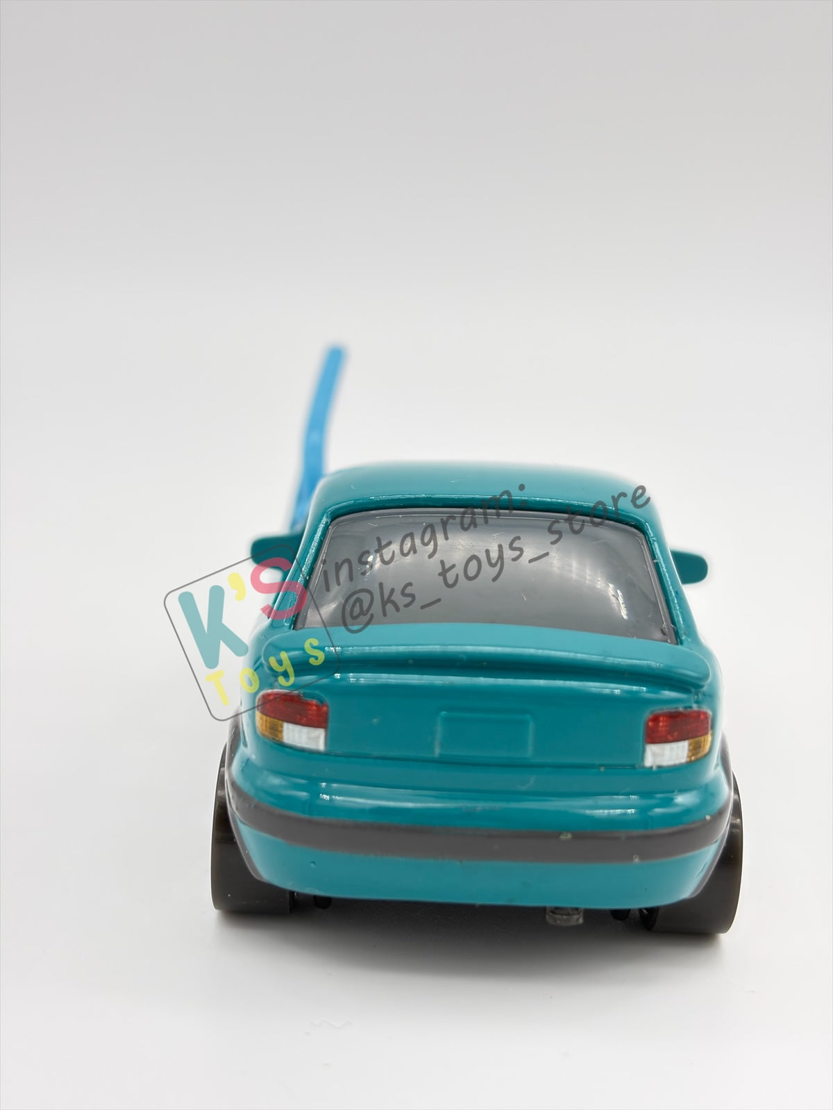 PRE-OWNED / LOOSE DISNEY PIXAR CARS 1:55 BY MATTEL - "BUCKY BREAKDUST" MATER THE GREATER SERIES - NEAR MINT CONDITION
