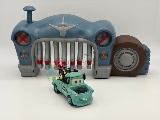 PRE-OWNED / LOOSE DISNEY PIXAR CARS - “ROLLIN’ BOWLIN’ MATER PLAYSET INCLUDING VEHICLE" - CARS PLAYSET SERIES - MINT/NEAR MINT CONDITION!