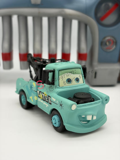 PRE-OWNED / LOOSE DISNEY PIXAR CARS - “ROLLIN’ BOWLIN’ MATER PLAYSET INCLUDING VEHICLE" - CARS PLAYSET SERIES - MINT/NEAR MINT CONDITION!