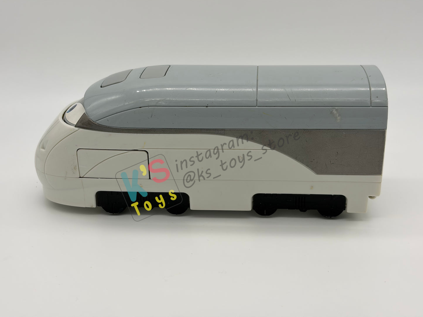 PRE-OWNED / LOOSE DISNEY PIXAR CARS - “QUICK CHANGERS DELUXE SPY TRAIN TRANSPORTER STEPHENSON" - CARS 2 QUICK CHANGERS SERIES - GOOD CONDITION!