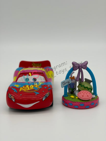PRE-OWNED / LOOSE DISNEY PIXAR CARS - "EASTER LIGHTNING MCQUEEN WITH BASKET" MATER AND THE EASTER BUGGY SERIES - MINT / NEAR MINT CONDITION