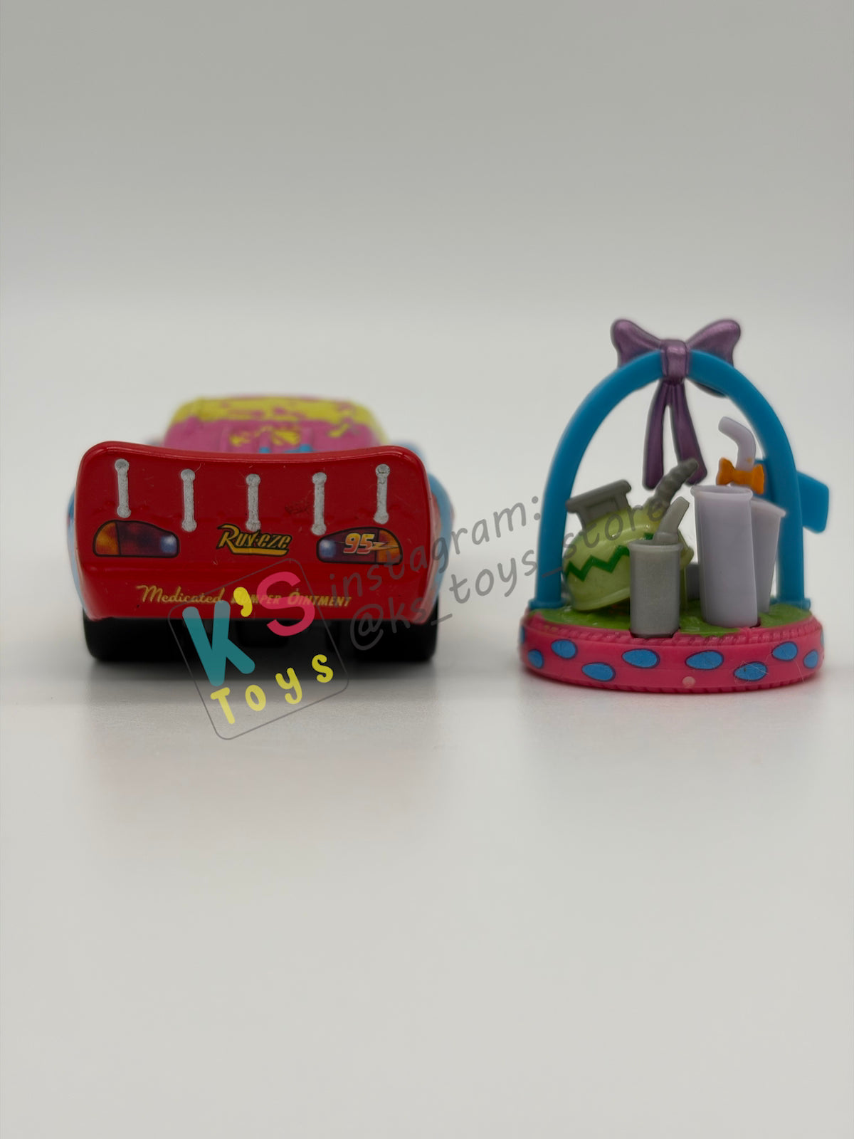 PRE-OWNED / LOOSE DISNEY PIXAR CARS - "EASTER LIGHTNING MCQUEEN WITH BASKET" MATER AND THE EASTER BUGGY SERIES - MINT / NEAR MINT CONDITION