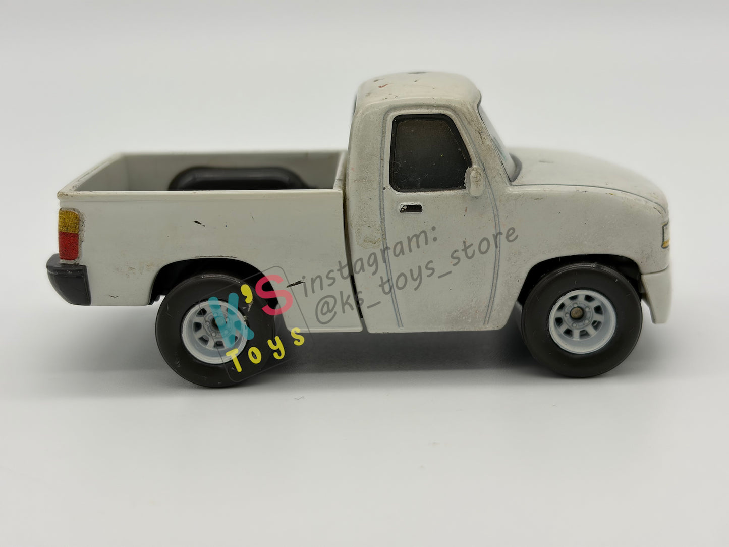 PRE-OWNED / LOOSE DISNEY PIXAR CARS 1:55 BY MATTEL - "DUFF WRECKS LENTICULAR" LENTICULAR SERIES - PLAYED CONDITION