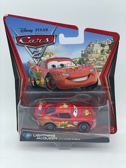 DISNEY PIXAR CARS 1:55 BY MATTEL, "LIGHTNING MCQUEEN WITH RACING WHEELS" CARS 2 - BNIP