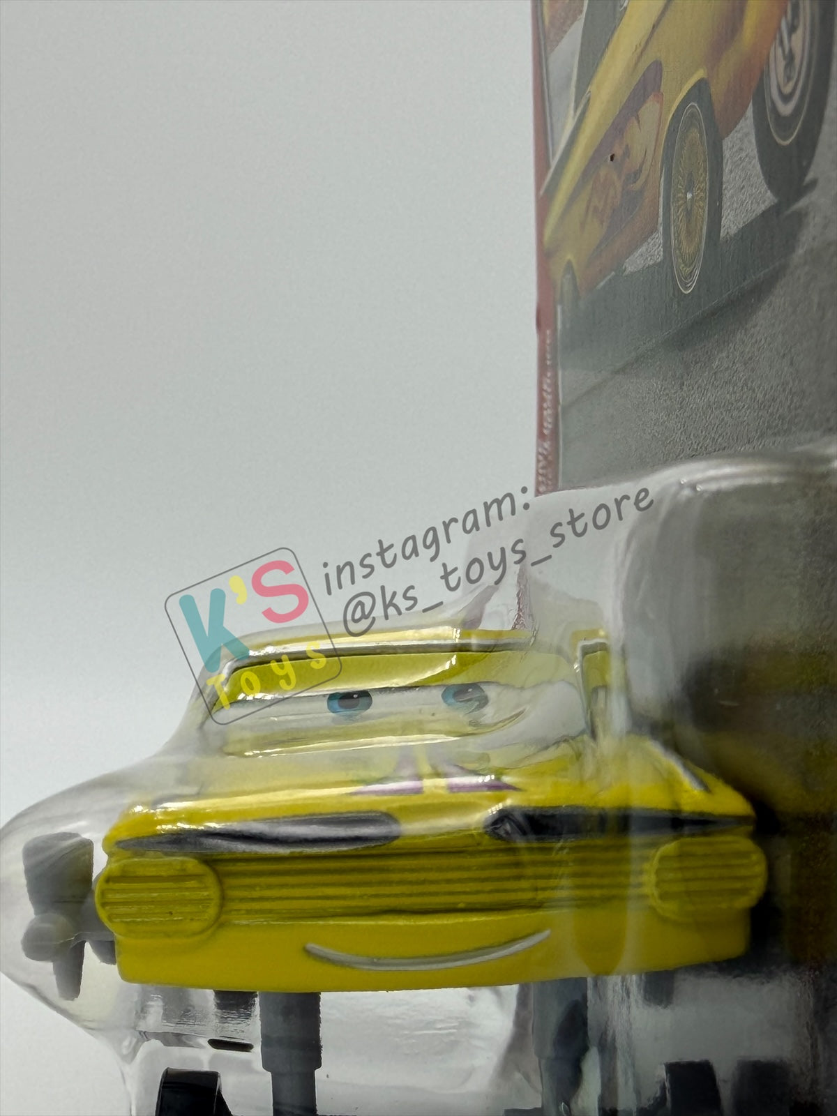 DISNEY PIXAR CARS BY MATTEL 1:55, "YELLOW HYDRAULIC RAMONE" - 2OTH CARD/PACKAGING - BNIP