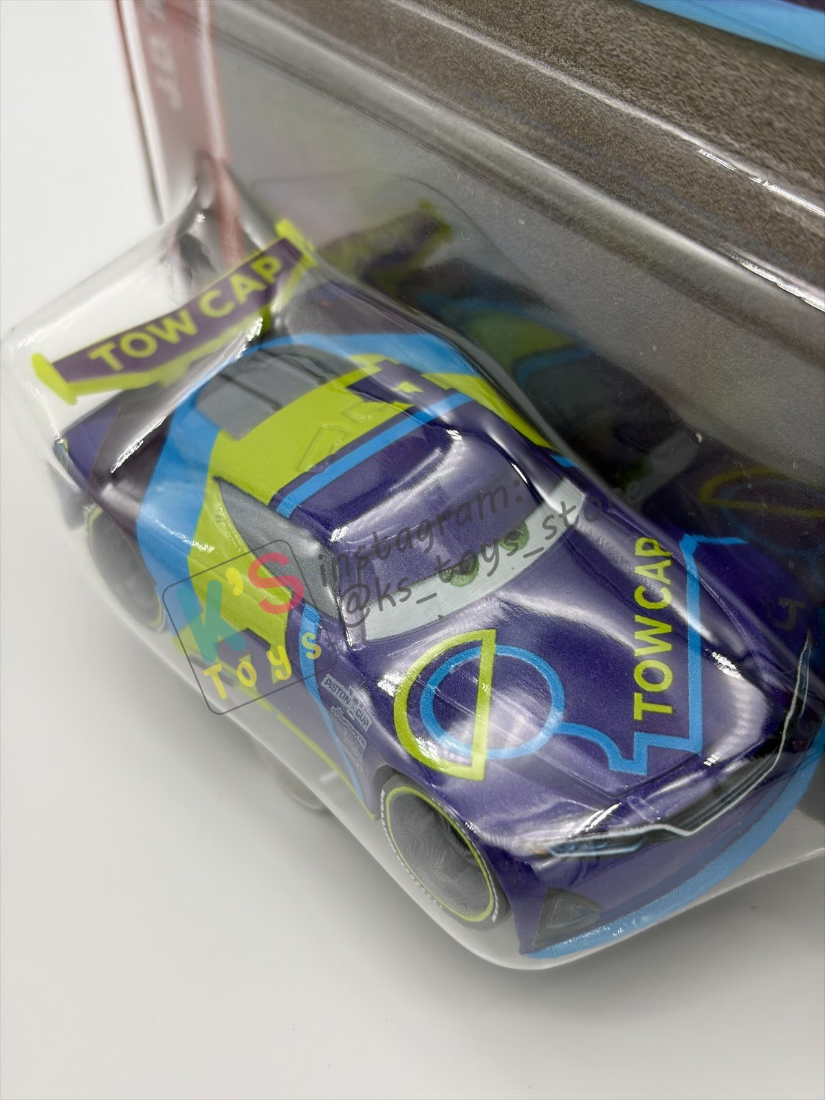 DISNEY PIXAR CARS BY MATTEL 1:55, "J.D. MCPILLAR" - 2OTH CARD/PACKAGING - BNIP