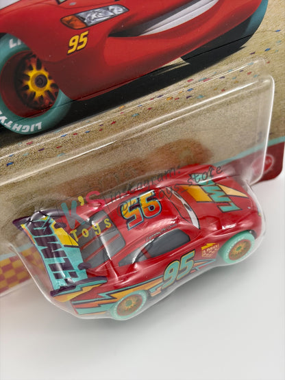 DISNEY PIXAR CARS BY MATTEL 1:55, "RACE TO CELEBRATE LIGHTNING MCQUEEN" - RACE TO CELEBRATE SERIES - BNIP