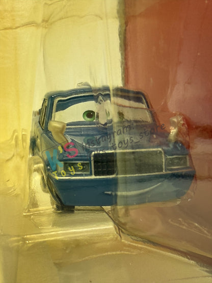 DELUXE DISNEY PIXAR CARS "TRENT CROW-TOW"- AIRPORT ADVENTURE - BNIP - READ DESCRIPTION!!!