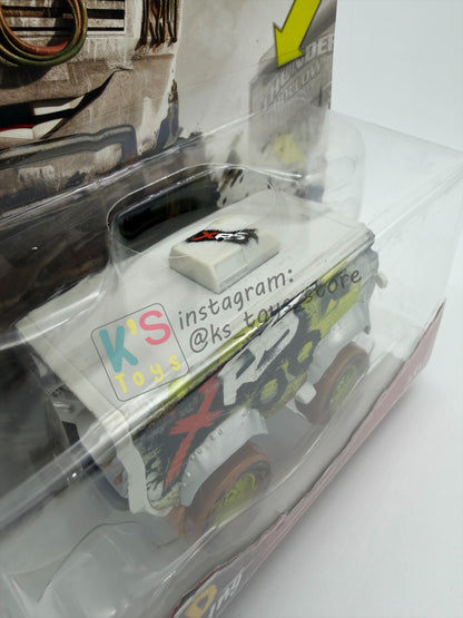 DELUXE DISNEY PIXAR CARS BY MATTEL - MUD RACING ARVY XRS - BNIP