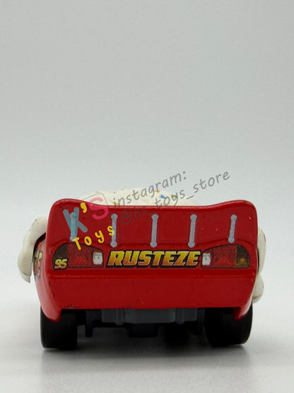 PRE-OWNED / LOOSE DISNEY PIXAR CARS 1:55 BY MATTEL - "CUPCAKE LIGHTNING MCQUEEN, METALLIC FINISH" FUNNY FLASHBACK - MINT CONDITION