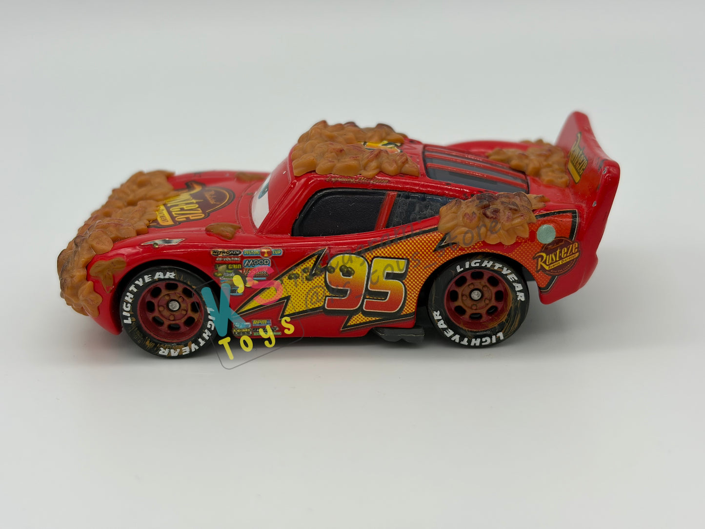 PRE-OWNED / LOOSE DISNEY PIXAR CARS 1:55 BY MATTEL - "NATURE DRIVE LIGHTNING MCQUEEN" CARS LIGHTNING MCQUEEN SERIES - MINT CONDITION