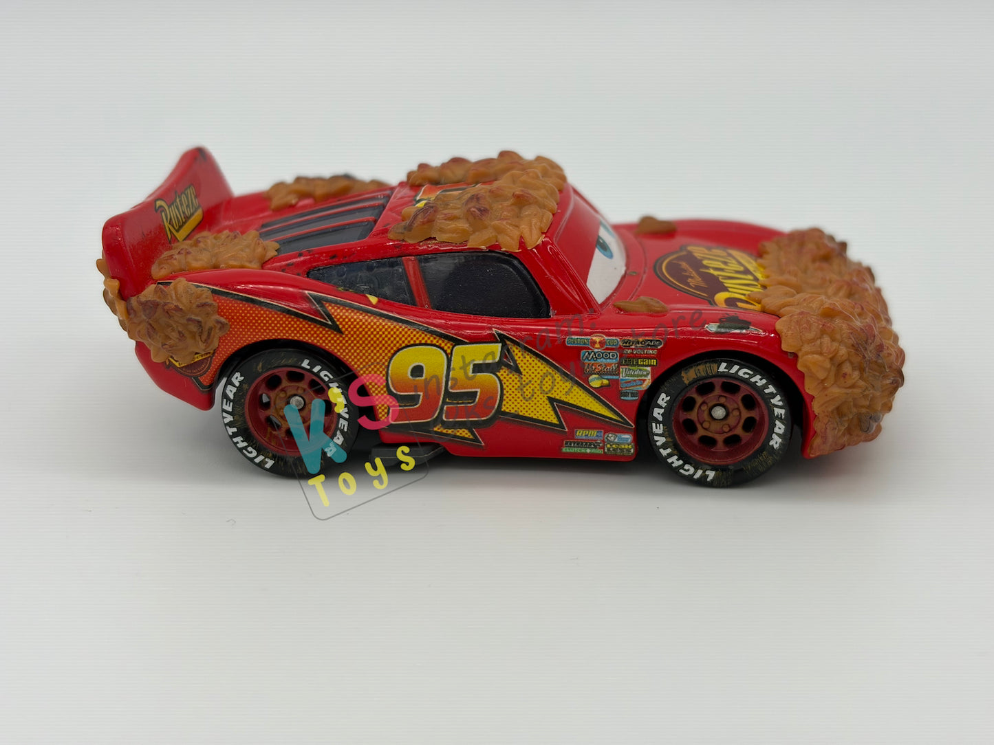 PRE-OWNED / LOOSE DISNEY PIXAR CARS 1:55 BY MATTEL - "NATURE DRIVE LIGHTNING MCQUEEN" CARS LIGHTNING MCQUEEN SERIES - MINT CONDITION