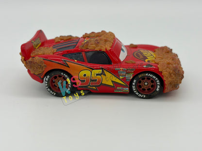 PRE-OWNED / LOOSE DISNEY PIXAR CARS 1:55 BY MATTEL - "NATURE DRIVE LIGHTNING MCQUEEN" CARS LIGHTNING MCQUEEN SERIES - MINT CONDITION