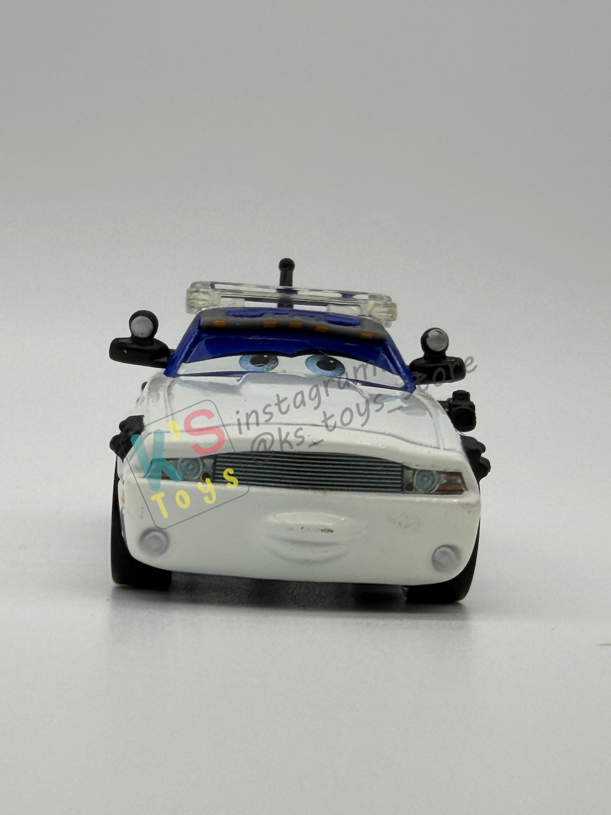 PRE-OWNED / LOOSE DISNEY PIXAR CARS - "DIDI 05" - TO PROTECT AND SERVE SERIES - DISPLAYED CONDITION