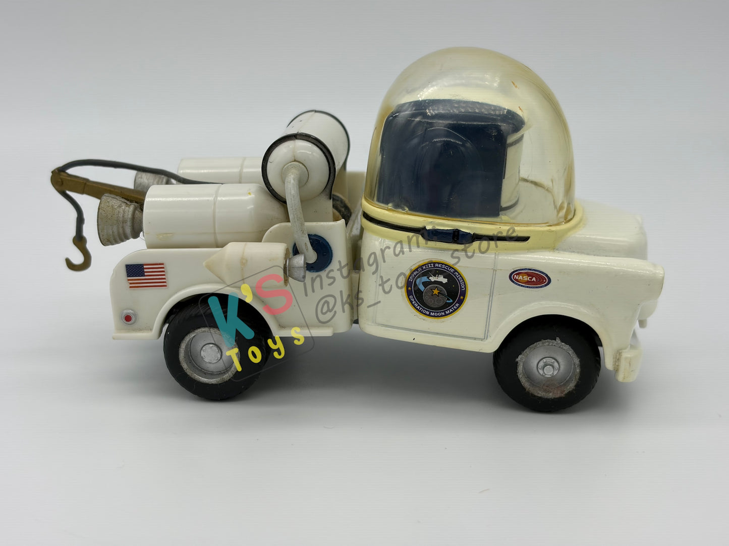 PRE-OWNED / LOOSE DISNEY STORE OF DISNEY PIXAR CARS 1:43 - IMPALA XIII, AUTONAUT LIGHTNING MCQUEEN, AND MOON MATER - MATER ON THE MOON SERIES - IN GOOD CONDITION