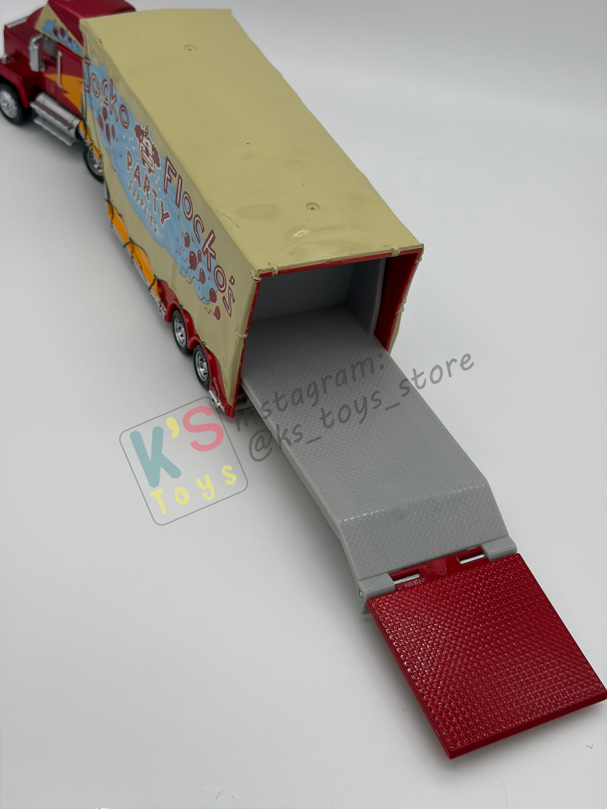 PRE-OWNED / LOOSE DISNEY PIXAR CARS - "JOCKO FLOCKO MACK HAULER" - CARS 3 HAULERS SERIES - HAS MINOR MARK BUT IN GOOD CONDITION - READ DESCRIPTION!!!