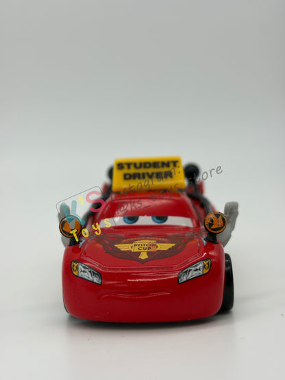 PRE-OWNED / LOOSE DISNEY PIXAR CARS - "DRIVING SCHOOL LIGHTNING" - TO PROTECT AND SERVE SERIES - DISPLAYED CONDITION