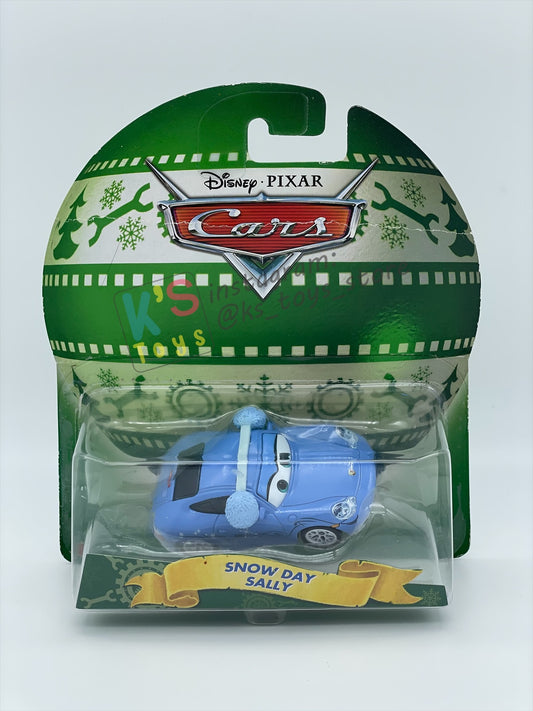 DISNEY PIXAR CARS 1:55 BY MATTEL - "SNOW DAY SALLY" - CHRISTMAS BALL SERIES - BNIP