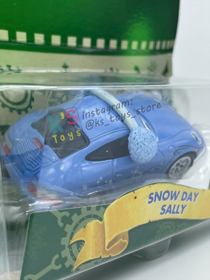 DISNEY PIXAR CARS 1:55 BY MATTEL - "SNOW DAY SALLY" - CHRISTMAS BALL SERIES - BNIP