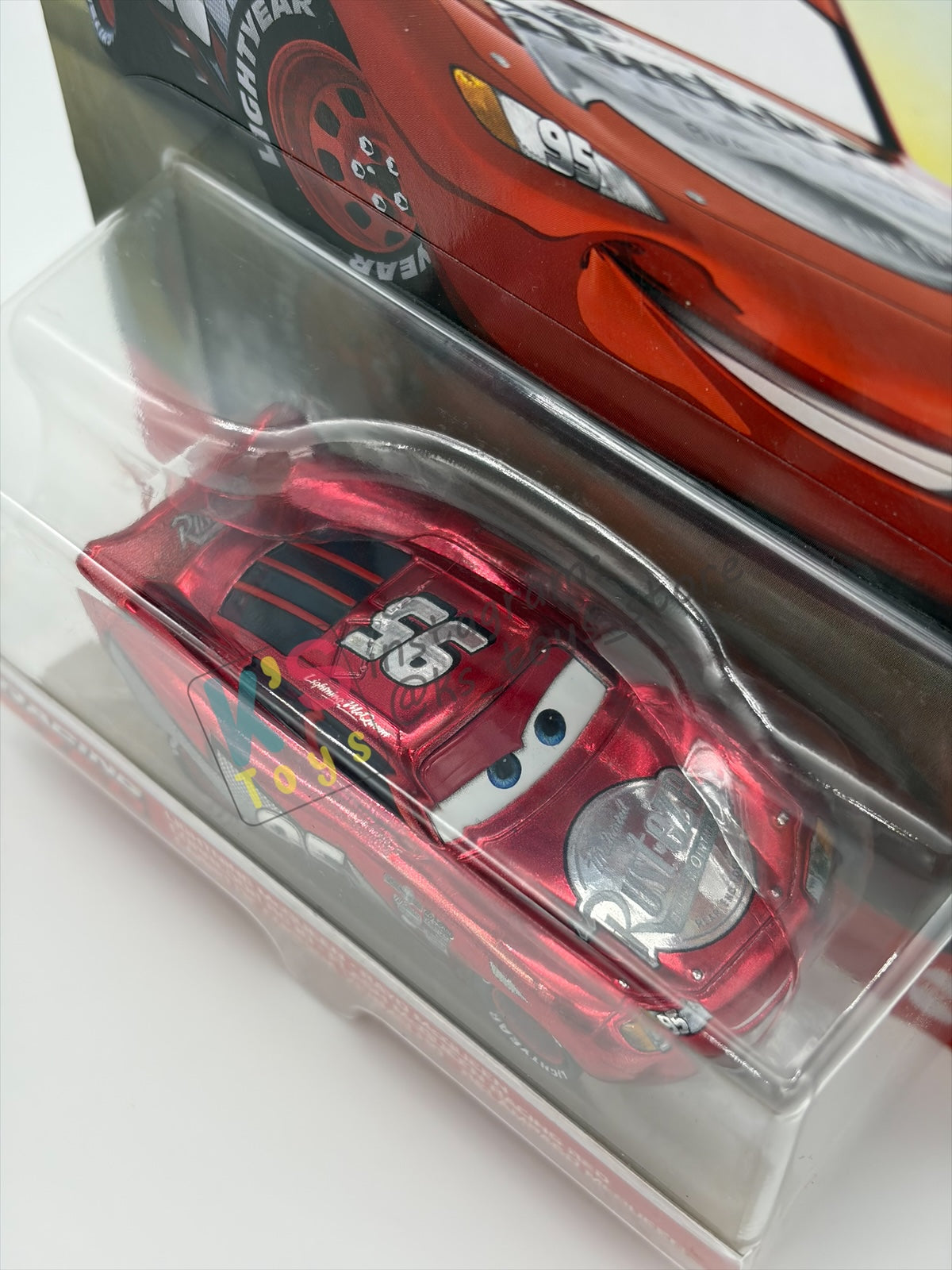 DISNEY PIXAR CARS 1:55 BY MATTEL - "RED RACING LIGHTNING MCQUEEN" - RED RACING SERIES - BNIP