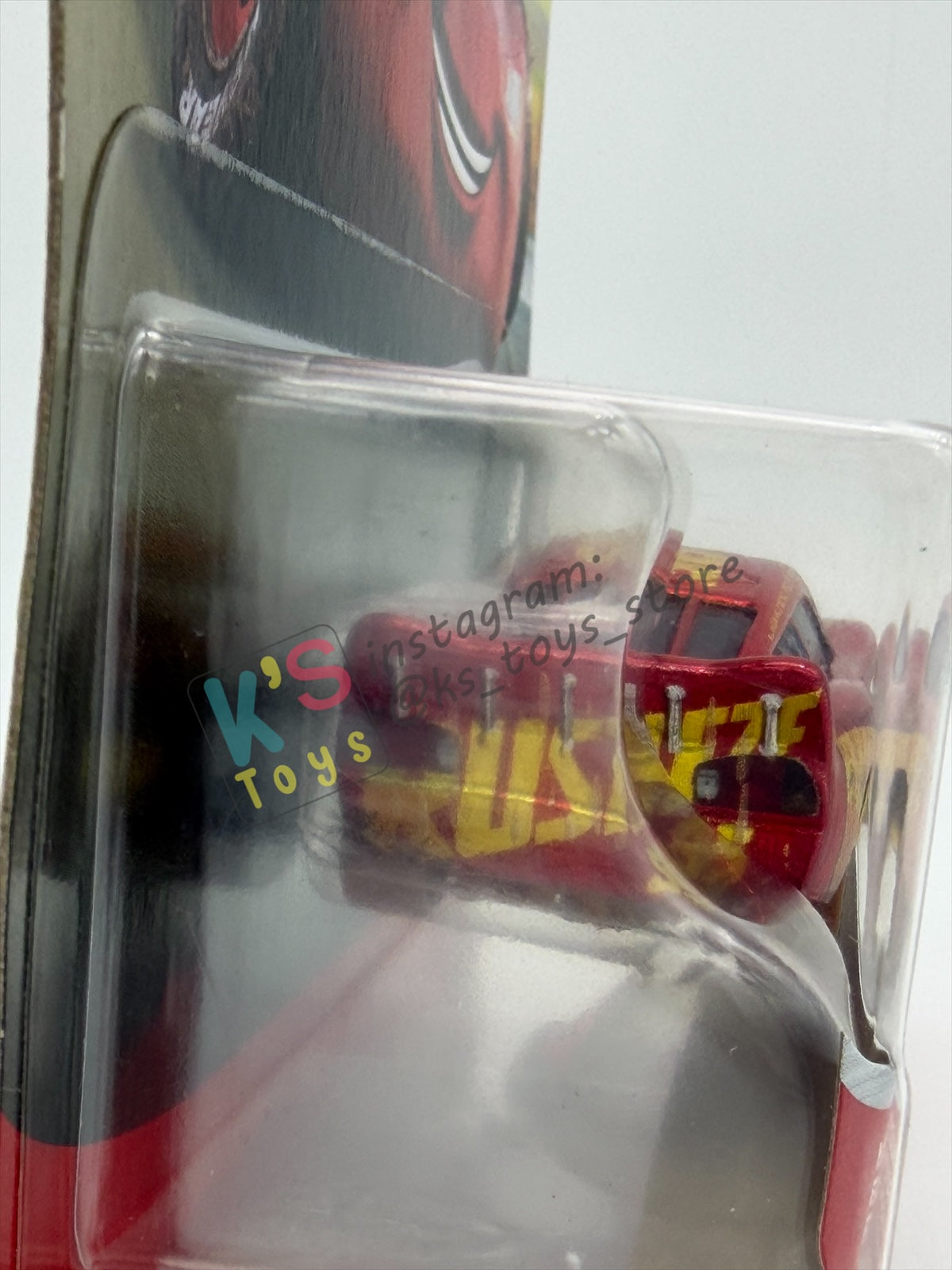 Disney Pixar Cars 1:55 by MATTEL, MUDDY RUSTEZE RACING CENTER LIGHTNING MCQUEEN - 2021 RE-RELEASED - BNIP