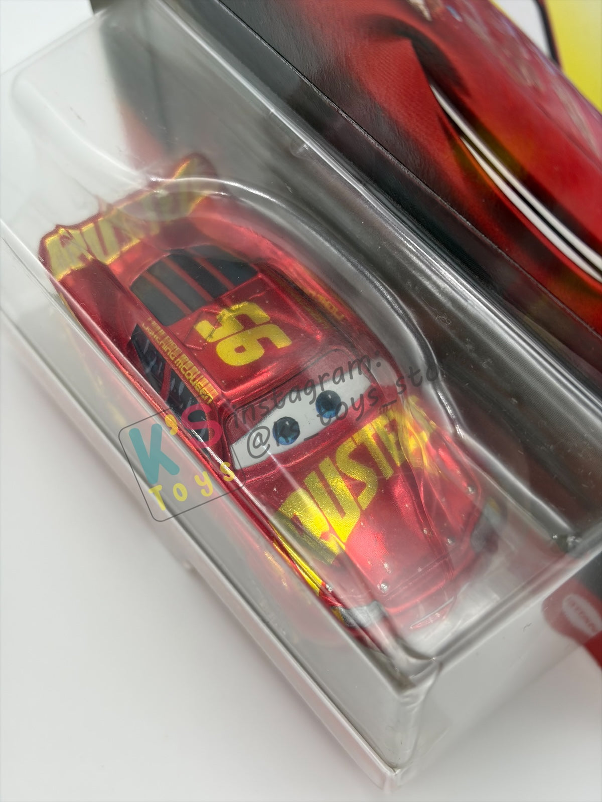 Disney Pixar Cars 1:55 by MATTEL, MUDDY RUSTEZE RACING CENTER LIGHTNING MCQUEEN - 2021 RE-RELEASED - BNIP