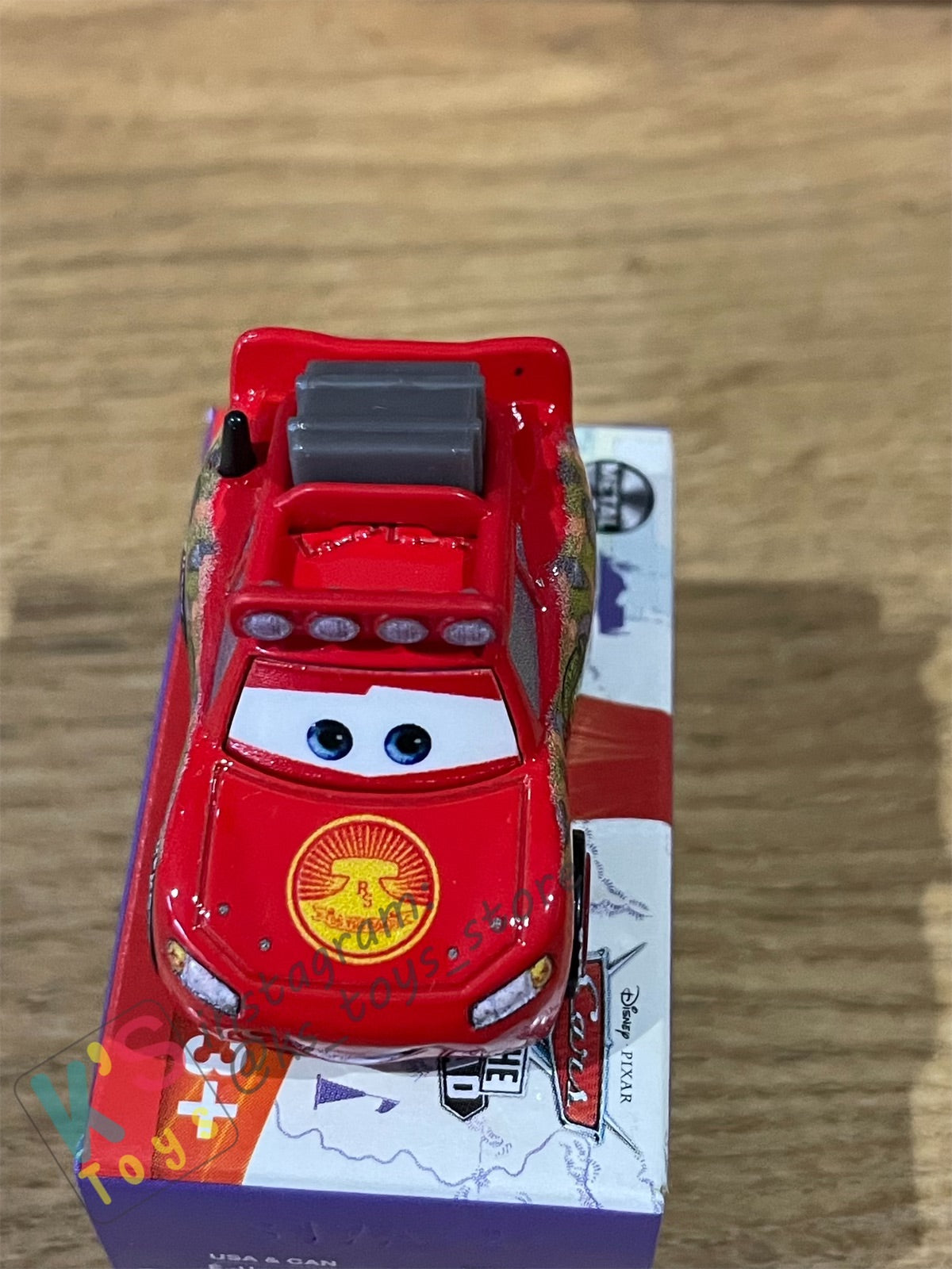 Mini Racers Pixar Disney Cars, 2023 Series 3 #27 CRYPTID BUSTER LIGHTNING MCQUEEN - BNIB