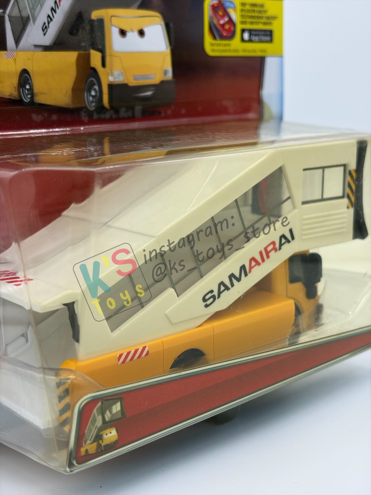 DELUXE DISNEY PIXAR CARS BY MATTEL, "UCCHI" AIRPORT ADVENTURE SERIES - BNIP