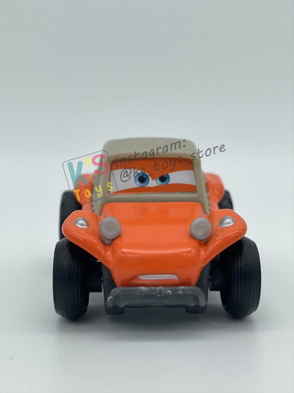 PRE-OWNED / LOOSE DISNEY PIXAR CARS BY MATTEL - "SANDY DUNES" RADIATOR SPRINGS 500 1/2 SERIES - NEAR MINT CONDITION - READ DESCRIPTION!!!!!!!!!!