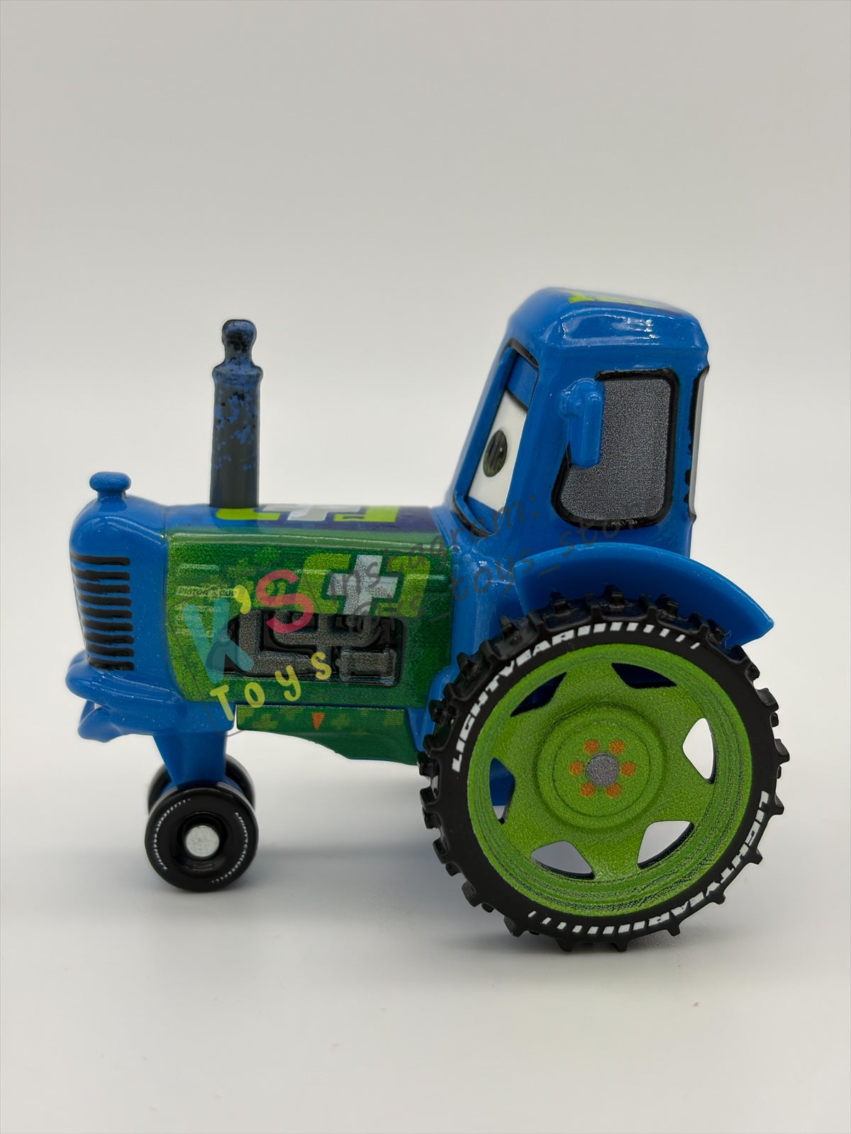 PRE-OWNED / LOOSE DISNEY PIXAR CARS - "CLUTCH AID TRACTOR" CARS 3 SERIES - NEAR MINT CONDITION - READ DESCRIPTION!!!!!!!!!!