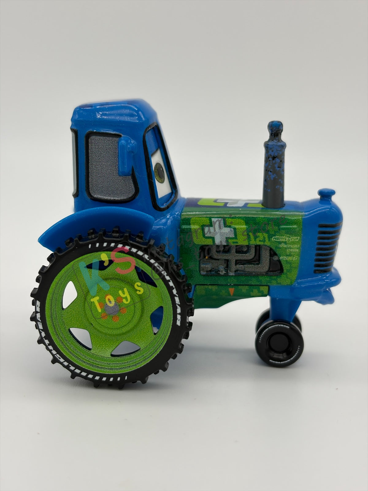 PRE-OWNED / LOOSE DISNEY PIXAR CARS - "CLUTCH AID TRACTOR" CARS 3 SERIES - NEAR MINT CONDITION - READ DESCRIPTION!!!!!!!!!!