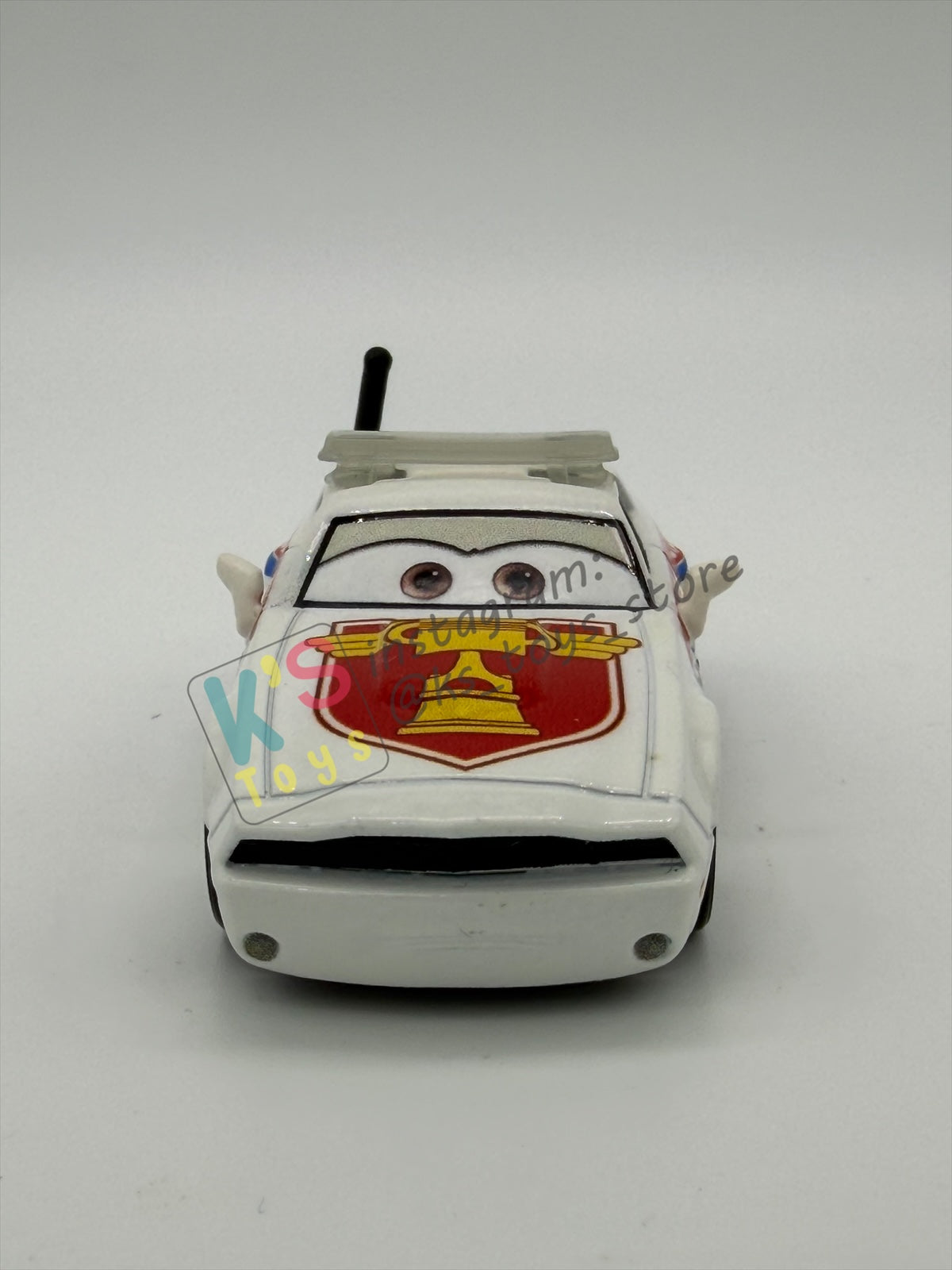 PRE-OWNED / LOOSE DISNEY PIXAR CARS BY MATTEL - "PAT TRAXSON" - CARS 3 SERIES - NEAR MINT CONDITION - READ DESCRIPTION!!!!!!!!!!!