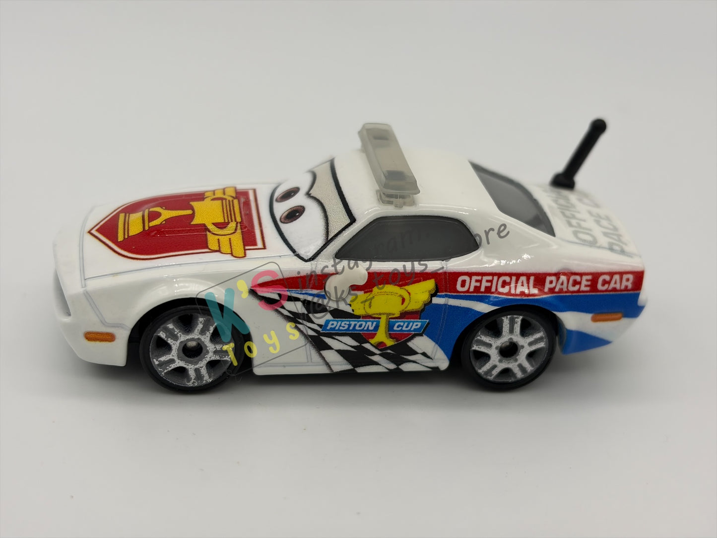 PRE-OWNED / LOOSE DISNEY PIXAR CARS BY MATTEL - "PAT TRAXSON" - CARS 3 SERIES - NEAR MINT CONDITION - READ DESCRIPTION!!!!!!!!!!!