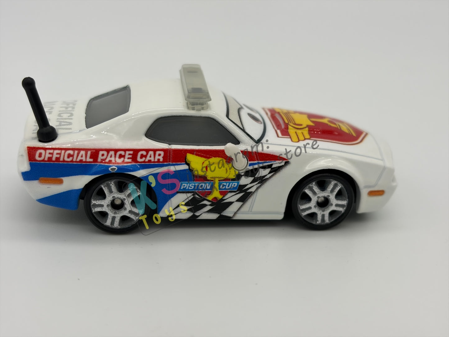 PRE-OWNED / LOOSE DISNEY PIXAR CARS BY MATTEL - "PAT TRAXSON" - CARS 3 SERIES - NEAR MINT CONDITION - READ DESCRIPTION!!!!!!!!!!!