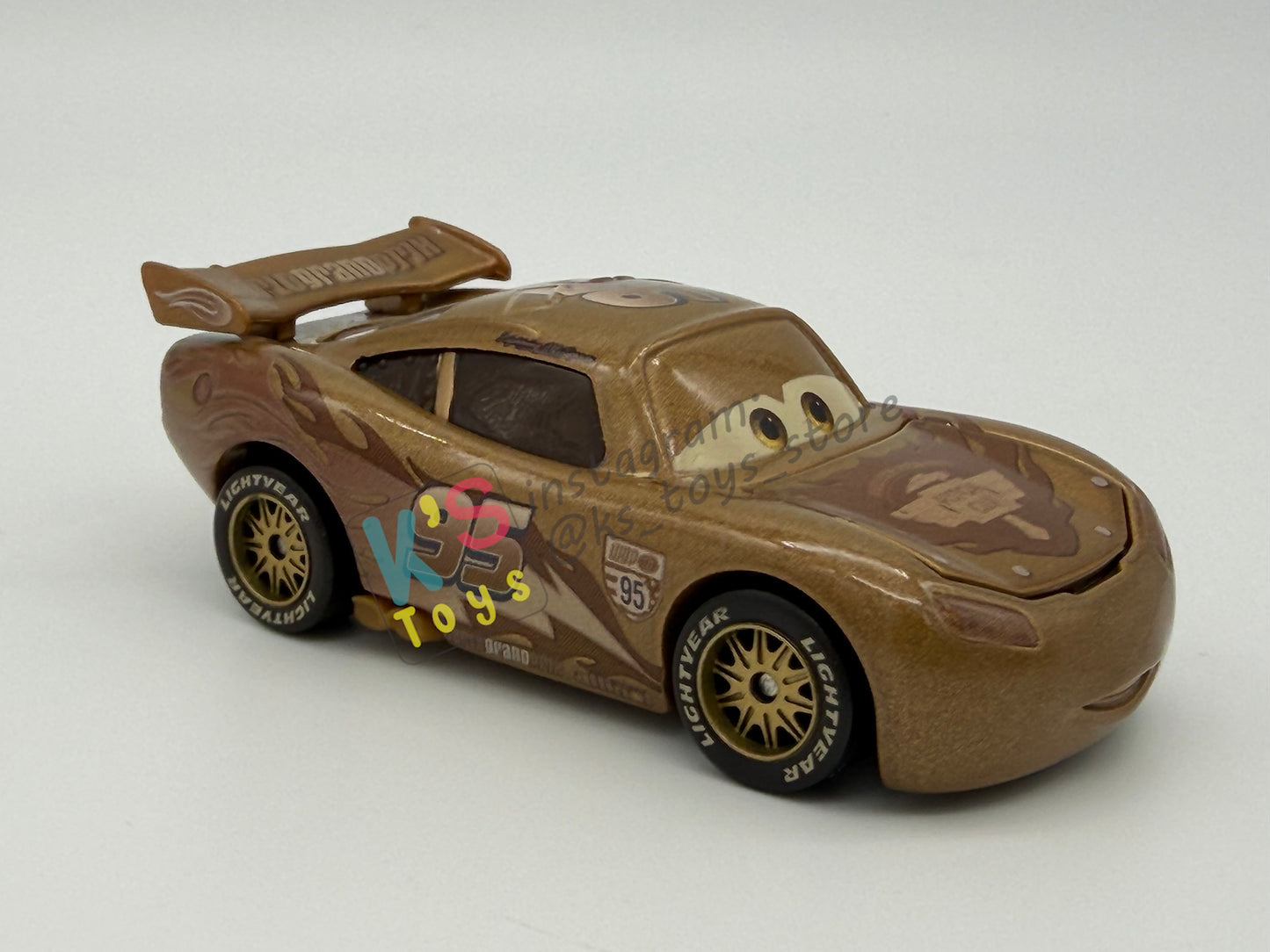 PRE-OWNED / LOOSE DISNEY PIXAR CARS 1:55 BY MATTEL - "TIME TRAVEL LIGHTNING MCQUEEN" RADIATOR SPRINGS BEGINNING GIFT PACK SERIES - IN MINT CONDITION