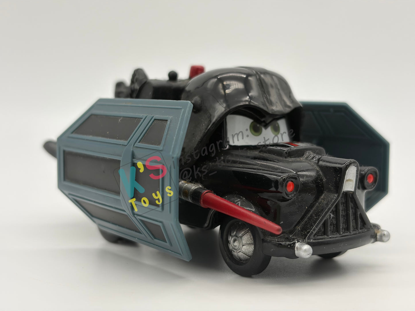 PRE-OWNED / LOOSE DISNEY PIXAR CARS - "MATER AS DARTH VADER DEATH STAR BATTLE" STAR WARS SERIES - NEAR MINT CONDITION - READ DESCRIPTION!!!!!!!!!!