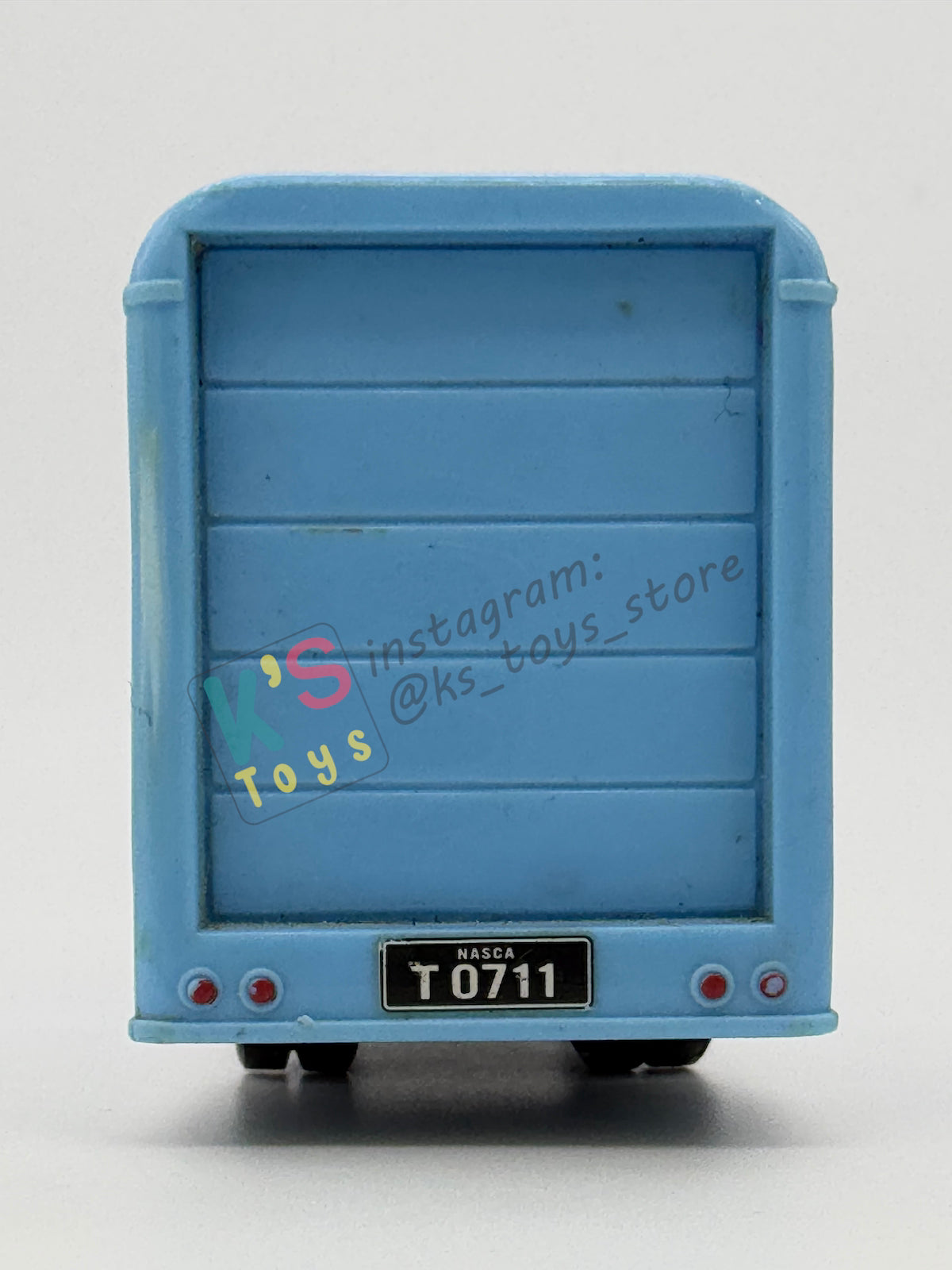 PRE-OWNED / LOOSE DISNEY PIXAR CARS 1:55 BY MATTEL - "NASCA TRUCK" MOON MATER SERIES - IN GOOD CONDITION