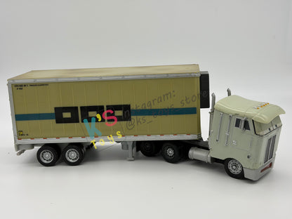 PRE-OWNED / LOOSE HAULER DISNEY PIXAR CARS BY MATTERL, "BEN CRANKLESHAFT HAULER" CARS SERIES - IN GOOD CONDITION - READ DESCRIPTION!!!
