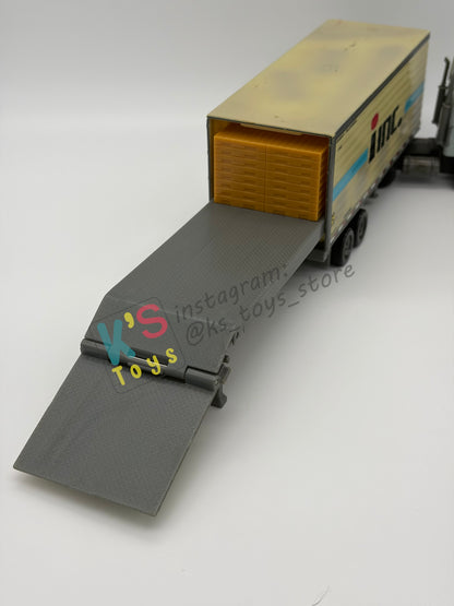 HAULER DISNEY PIXAR CARS BY MATTEL, CHET BOXKAAR, PRE-OWNED IN GOOD CONDITION