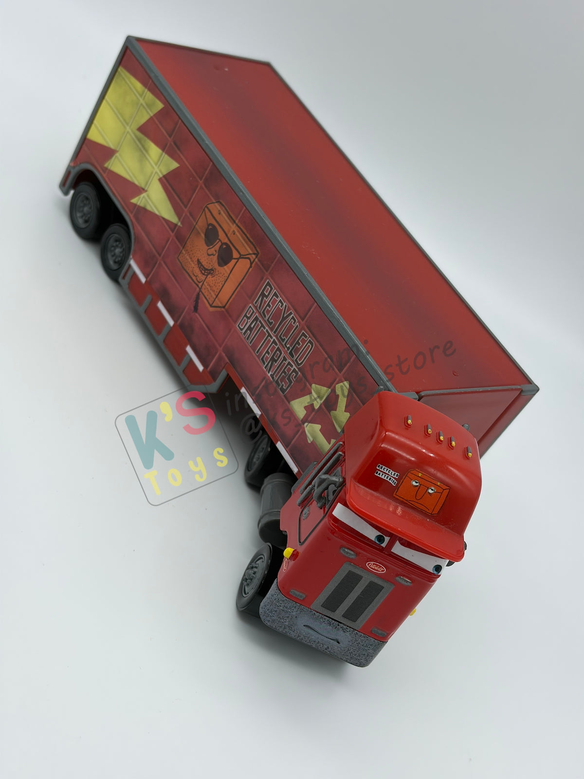 PRE-OWNED / LOOSE HAULER DISNEY PIXAR CARS BY MATTEL, PETERBILL / JERRY RECYCLED BATTERIES HAULER,  IN NEAR MINT CONDITION - PLEASE READ DESCRIPTION!!!!!!!!!!