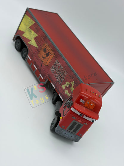 PRE-OWNED / LOOSE HAULER DISNEY PIXAR CARS BY MATTEL, PETERBILL / JERRY RECYCLED BATTERIES HAULER,  IN NEAR MINT CONDITION - PLEASE READ DESCRIPTION!!!!!!!!!!