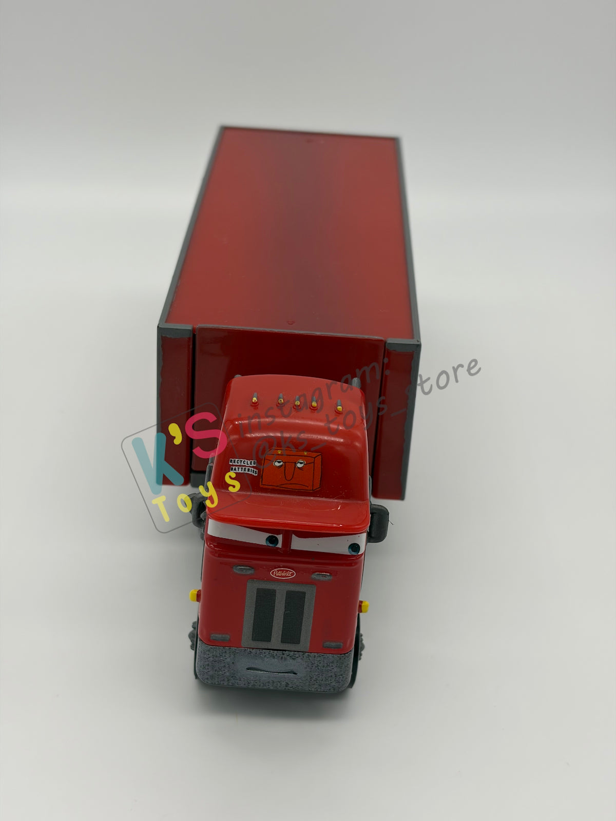 PRE-OWNED / LOOSE HAULER DISNEY PIXAR CARS BY MATTEL, PETERBILL / JERRY RECYCLED BATTERIES HAULER,  IN NEAR MINT CONDITION - PLEASE READ DESCRIPTION!!!!!!!!!!