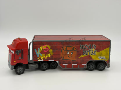 PRE-OWNED / LOOSE HAULER DISNEY PIXAR CARS BY MATTEL, PETERBILL / JERRY RECYCLED BATTERIES HAULER,  IN NEAR MINT CONDITION - PLEASE READ DESCRIPTION!!!!!!!!!!