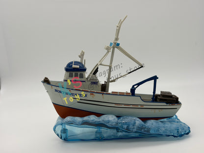 DISNEY STORE EXCLUSIVE DISNEY PIXAR CARS 1:43 - CRABBY BOAT - CARS 3 SERIES - PRE-OWNED IN GOOD CONDITION