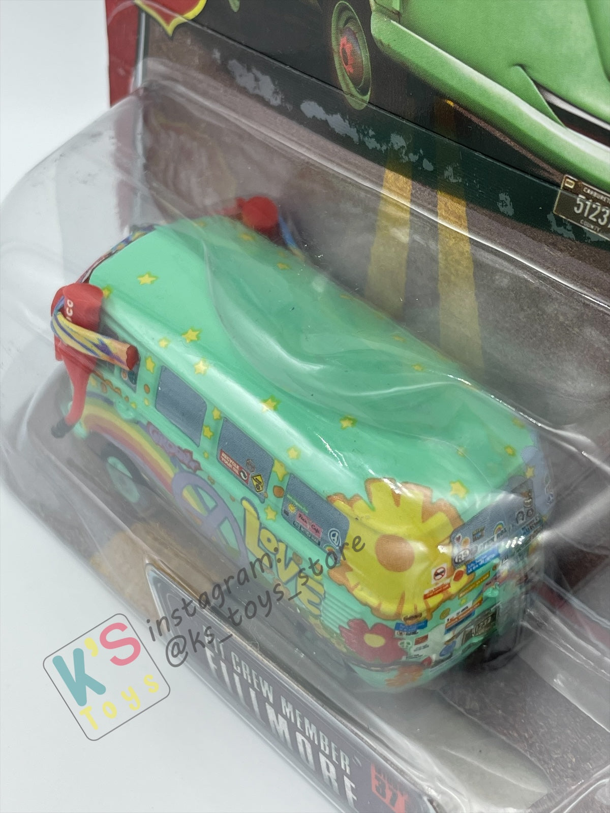 DISNEY PIXAR CARS BY MATTEL, PIT CREW MEMBER FILLMORE #37 - BNIP