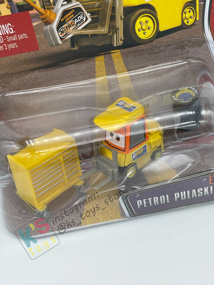 DISNEY PIXAR CARS 1:55 BY MATTEL, PETROL PULASKI - THE WORLD OF CARS SERIES - BNIP