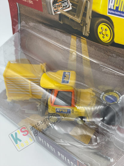 DISNEY PIXAR CARS 1:55 BY MATTEL, PETROL PULASKI - THE WORLD OF CARS SERIES - BNIP