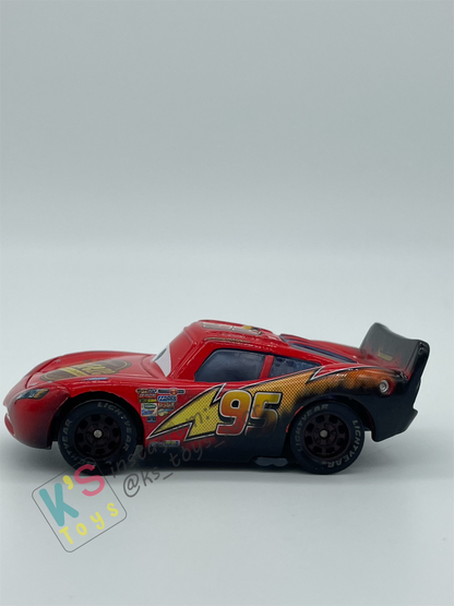PRE-OWNED / LOOSE DISNEY PIXAR CARS - "BURNT LIGHTNING MCQUEEN (PACK VARIANT)" - RESCUE SQUAD MATER SERIES - GOOD CONDITION