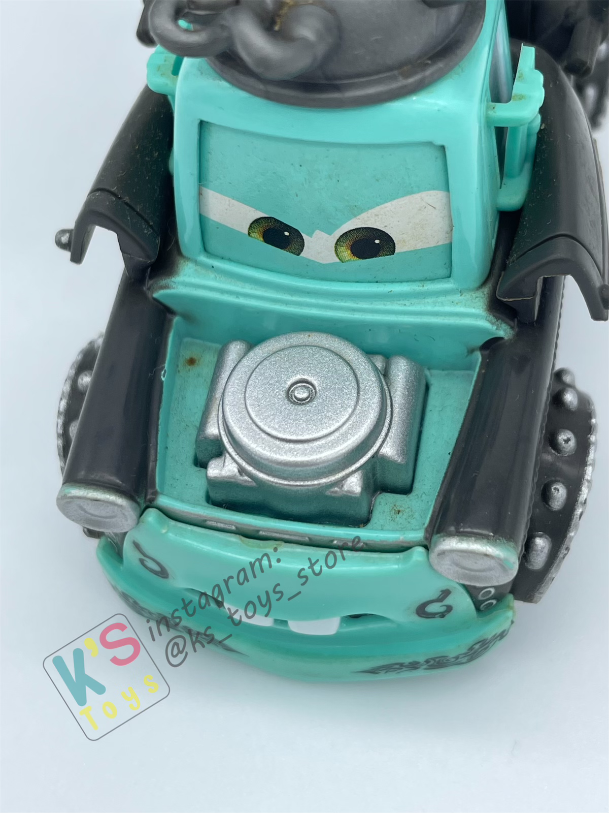 PRE-OWNED / LOOSE DISNEY PIXAR CARS - "MUSIC VIDEO MATER" - HEAVY METAL MATER SERIES - GOOD CONDITION