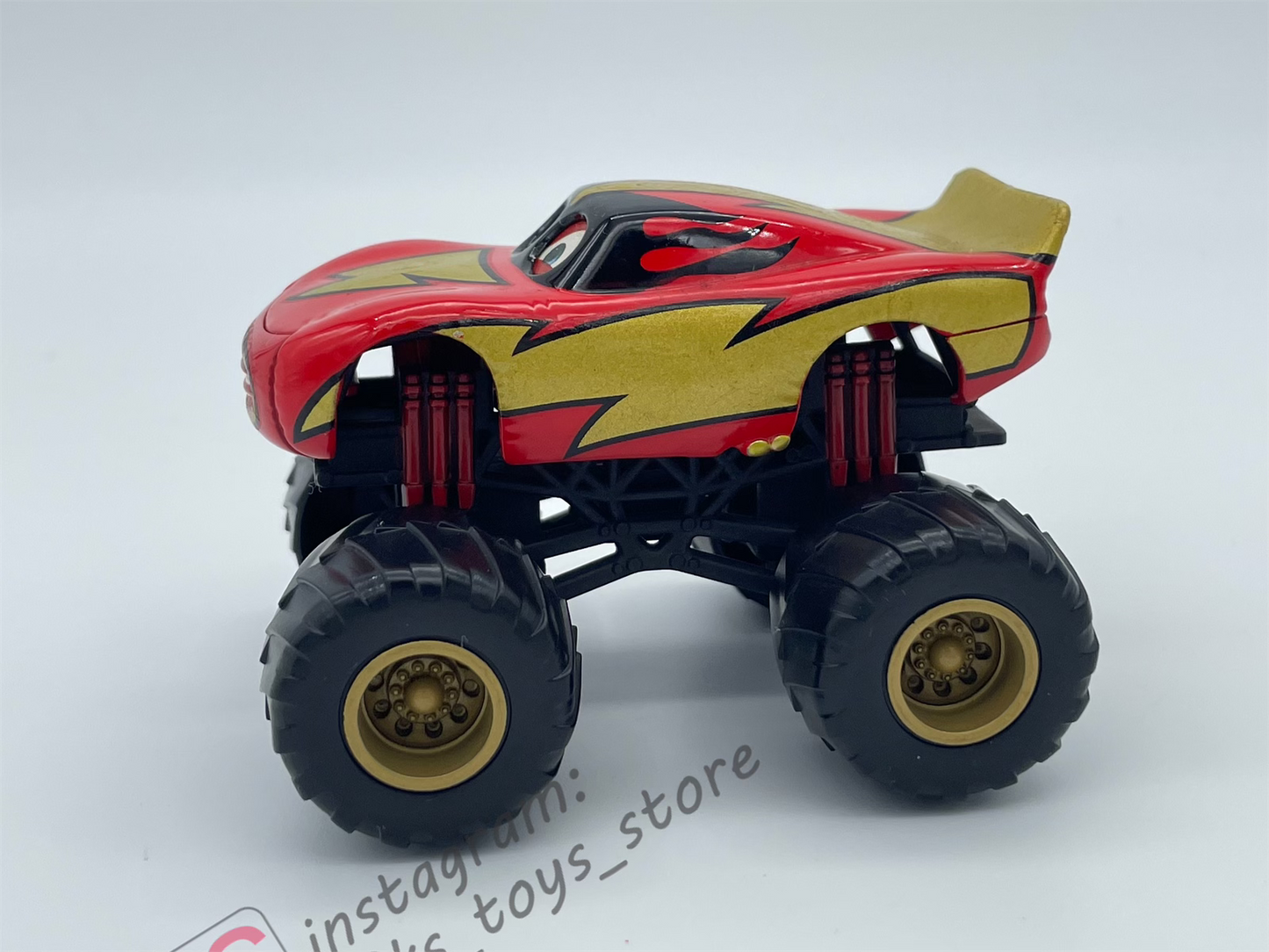 PRE-OWNED / LOOSE DISNEY PIXAR CARS - "FRIGHTENING MCMEAN" - MONSTER TRUCK MATER SERIES - DISPLAYED CONDITION